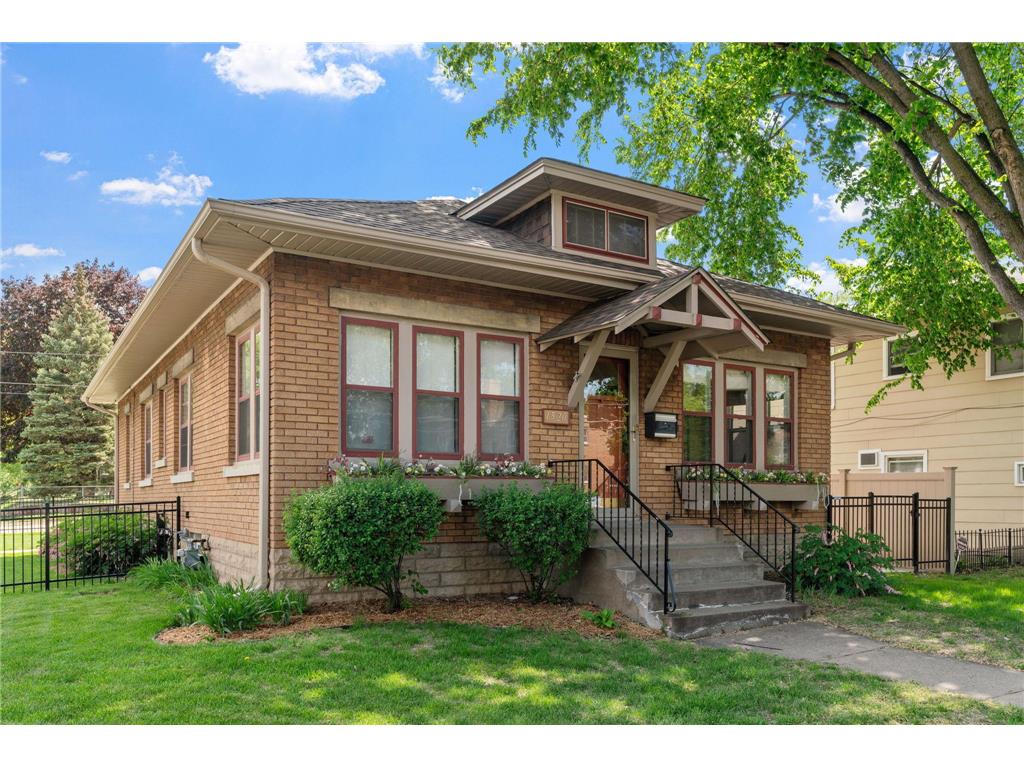 1520 Randolph Avenue Saint Paul MN 55105 6714980 image1