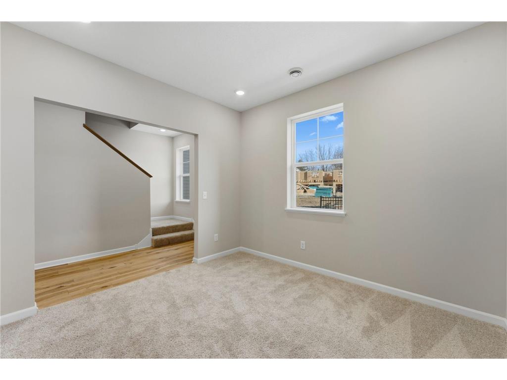 1520 Traverse Lane West Saint Paul MN 55118 7004965 image6