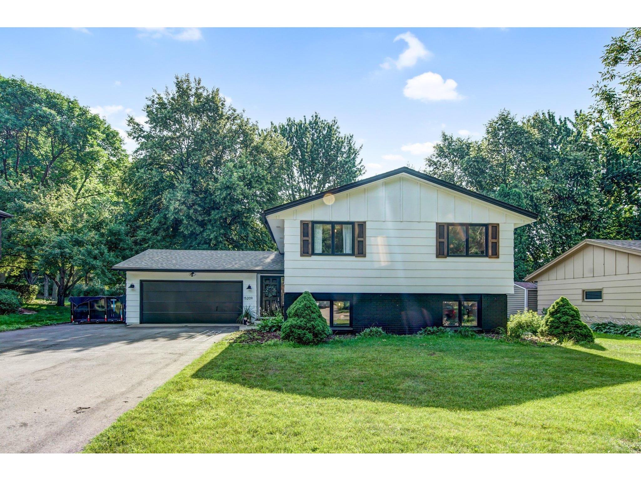 15209 Tyacke Drive, Burnsville, MN, 55306 MLS 6021570 Edina Realty