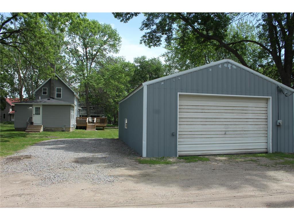 1521 Desoto Avenue N Glencoe MN 55336 7086512 image19