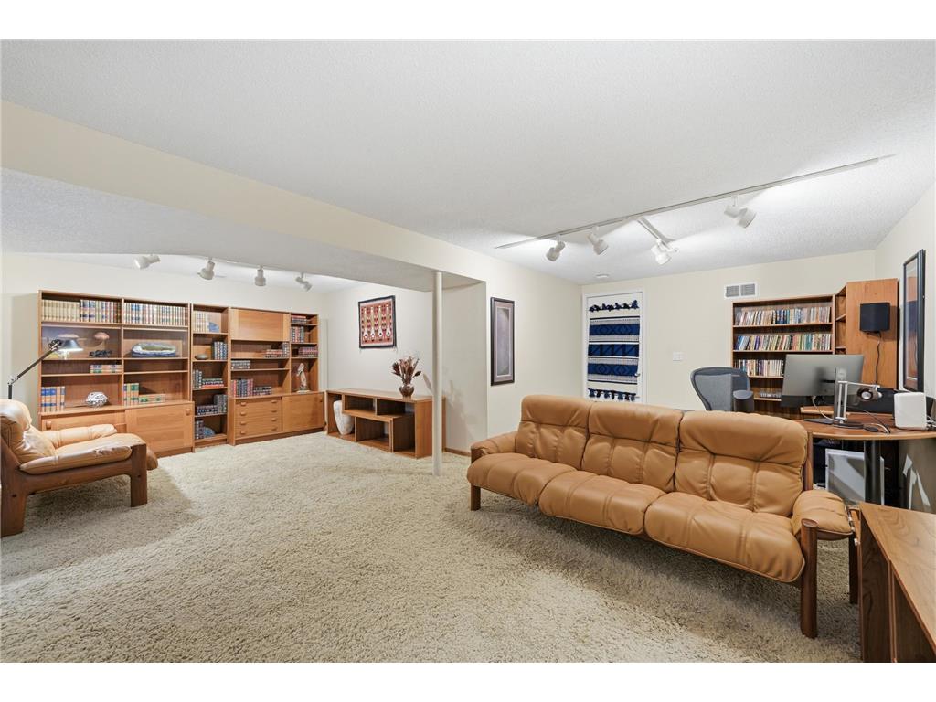 15213 Boulder Creek Drive Minnetonka MN 55345 7024140 image37