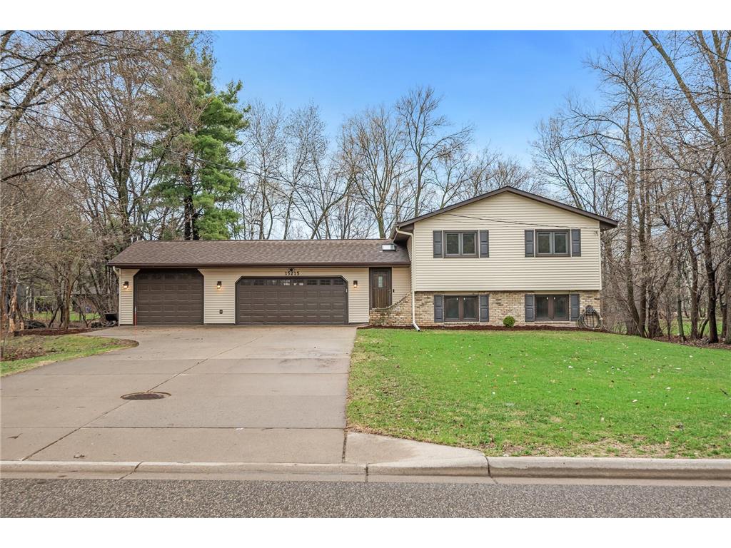 15215 3rd Avenue N Plymouth MN 55447 6184247 image1
