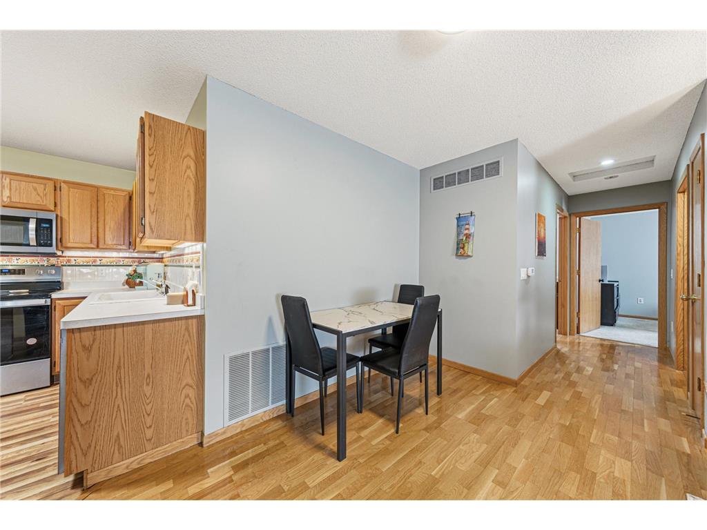 15215 Greenhaven Way Burnsville MN 55306 7042780 image18