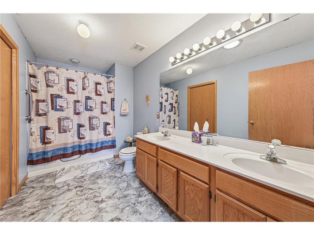 15215 Greenhaven Way Burnsville MN 55306 7042780 image22
