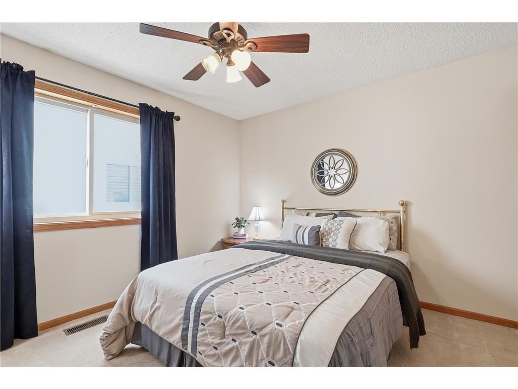 1522 132nd Avenue NW Coon Rapids MN 55448 7045402 image16