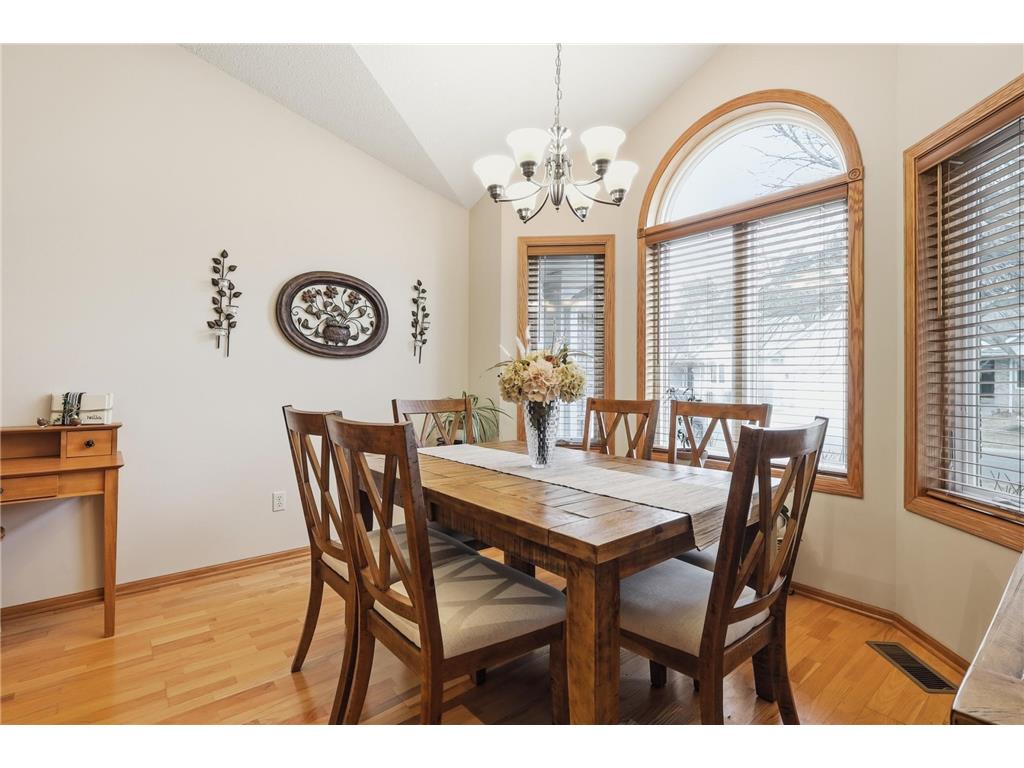 1522 132nd Avenue NW Coon Rapids MN 55448 7045402 image3