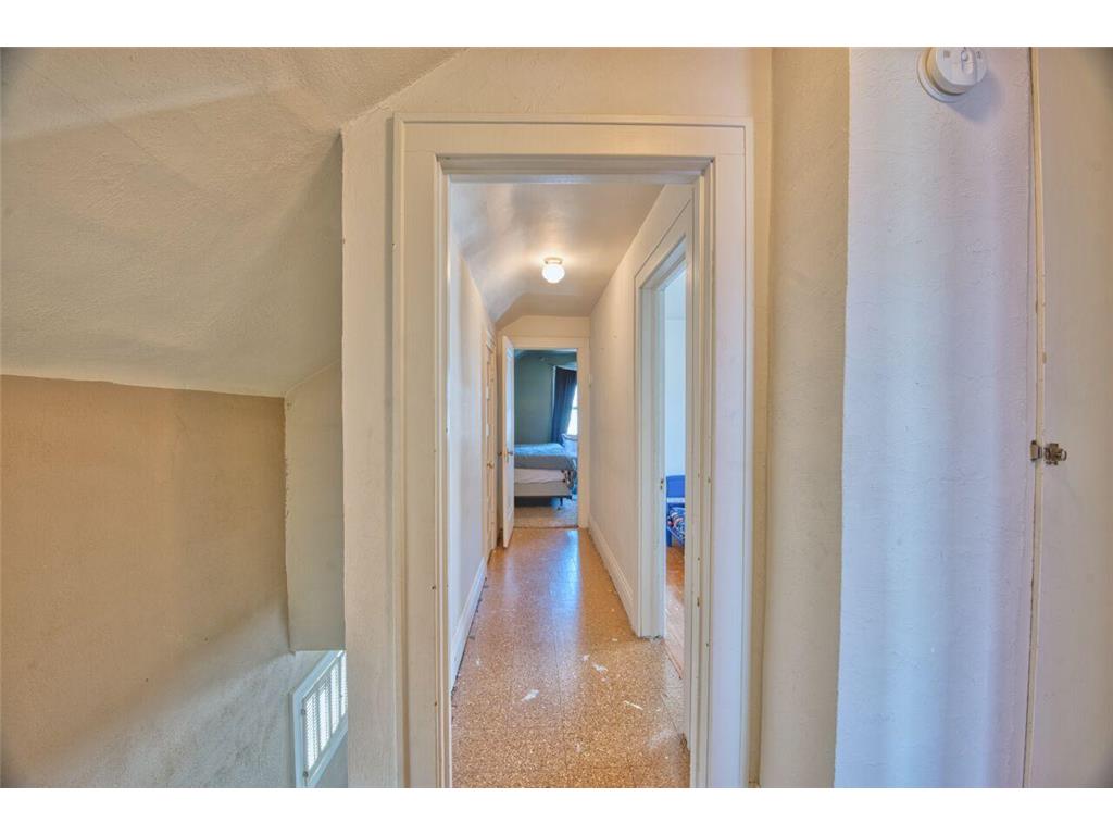 1522 13th Avenue E Hibbing MN 55746 7049757 image17