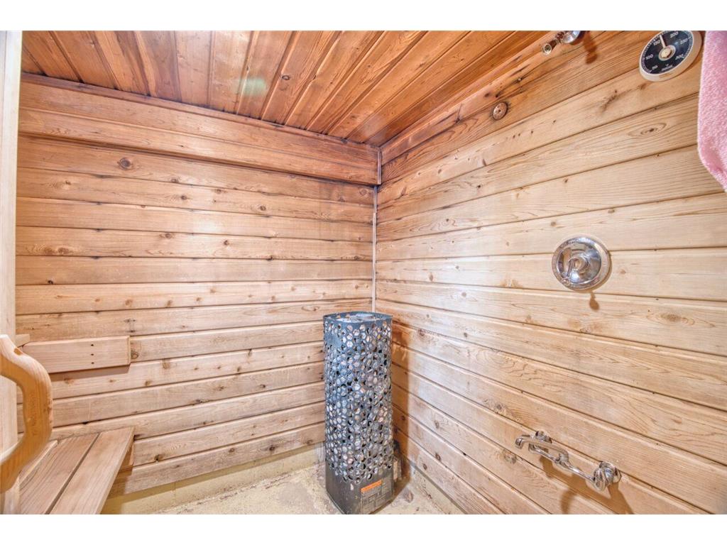 1522 13th Avenue E Hibbing MN 55746 7049757 image28