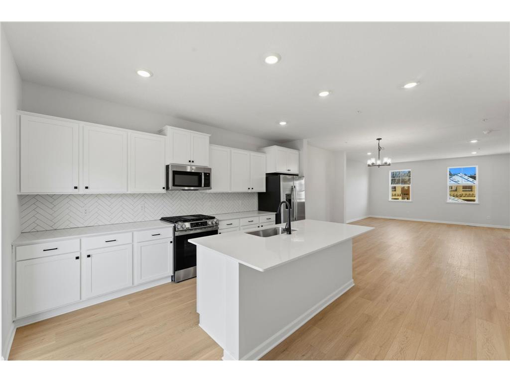 1522 Traverse Lane West Saint Paul MN 55118 7004990 image8