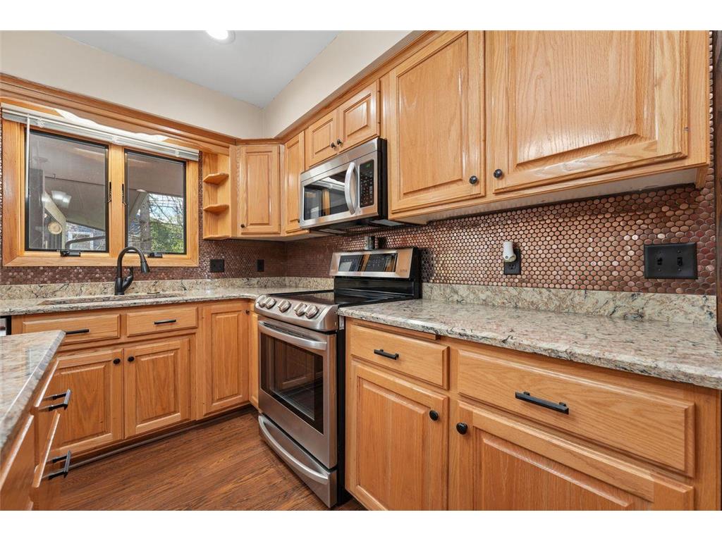 15221 Crestview Lane Minnetonka MN 55345 7066682 image9