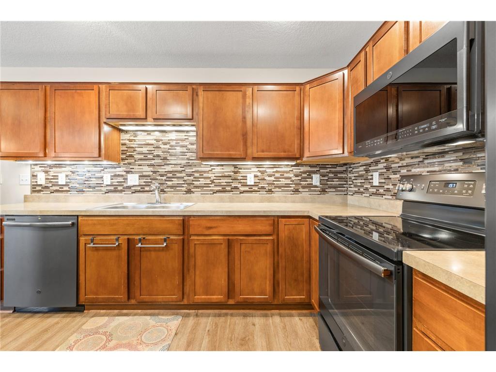 15221 Stonewood Terrace Burnsville MN 55306 7076291 image15