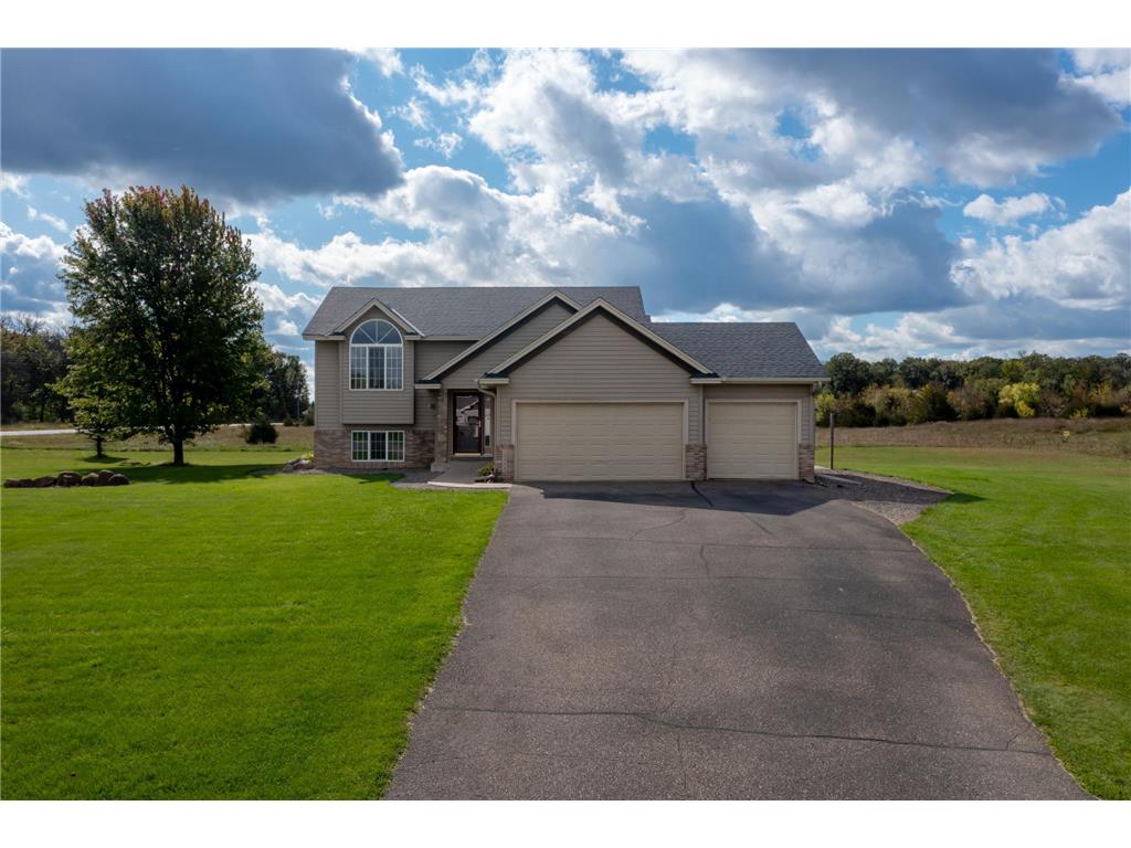 15223 288th Avenue NW Zimmerman MN 55398 6442232 image1