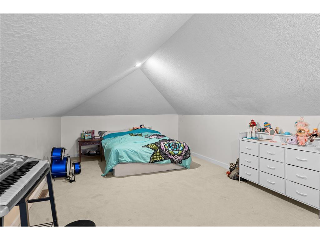 1523 Queen Avenue N Minneapolis MN 55411 7050347 image16