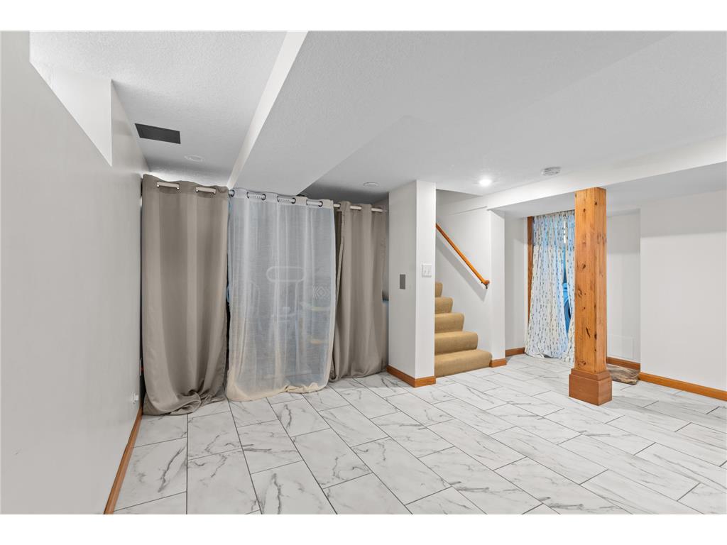 1523 Queen Avenue N Minneapolis MN 55411 7050347 image18