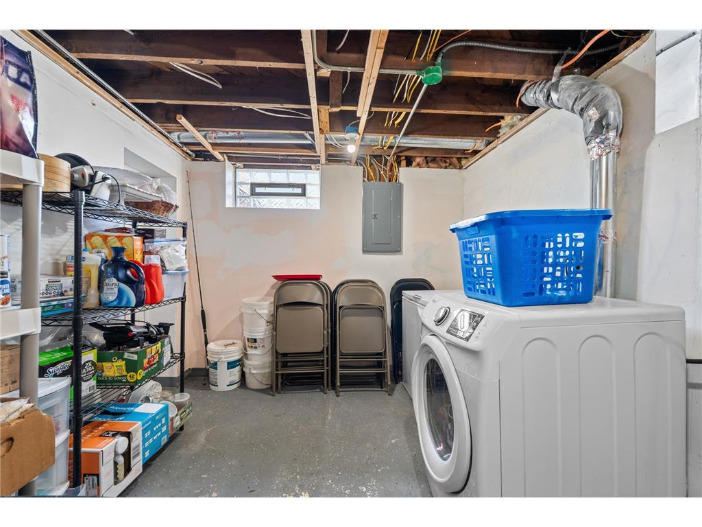 1523 Queen Avenue N Minneapolis MN 55411 7050347 image23