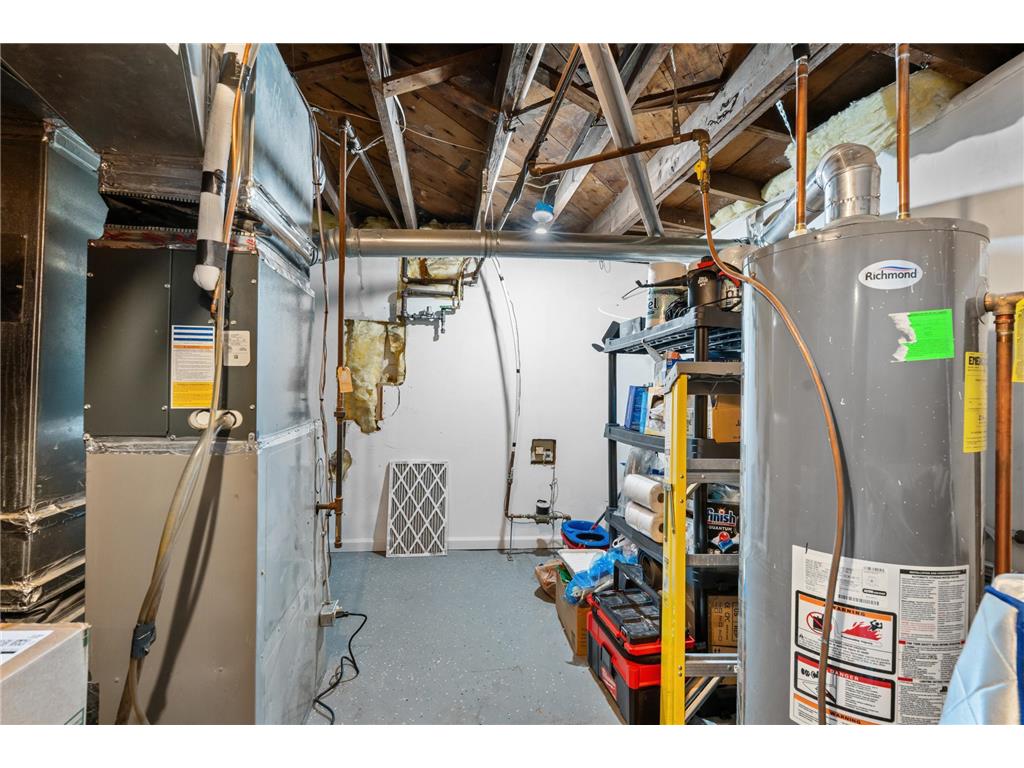 1523 Queen Avenue N Minneapolis MN 55411 7050347 image24