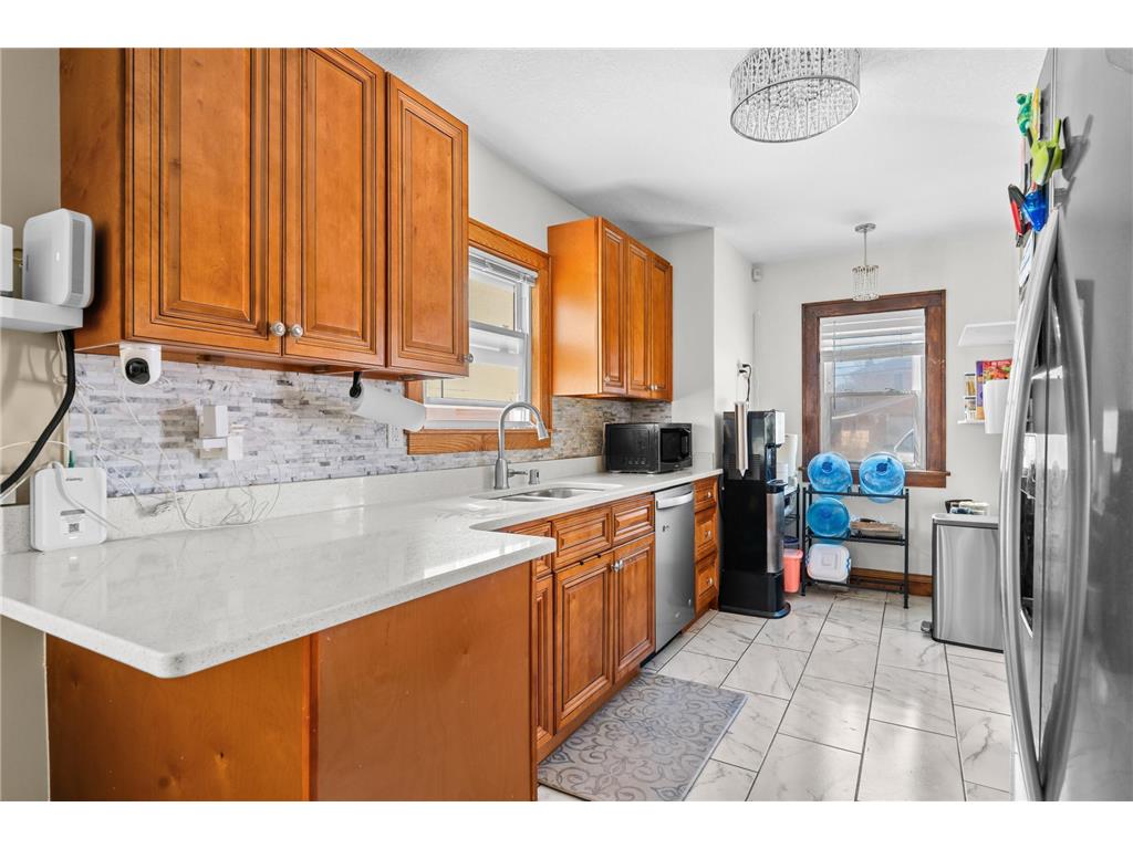1523 Queen Avenue N Minneapolis MN 55411 7050347 image7