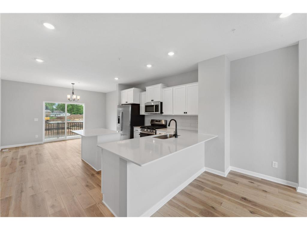 1523 Traverse Lane West Saint Paul MN 55118 7010272 image2