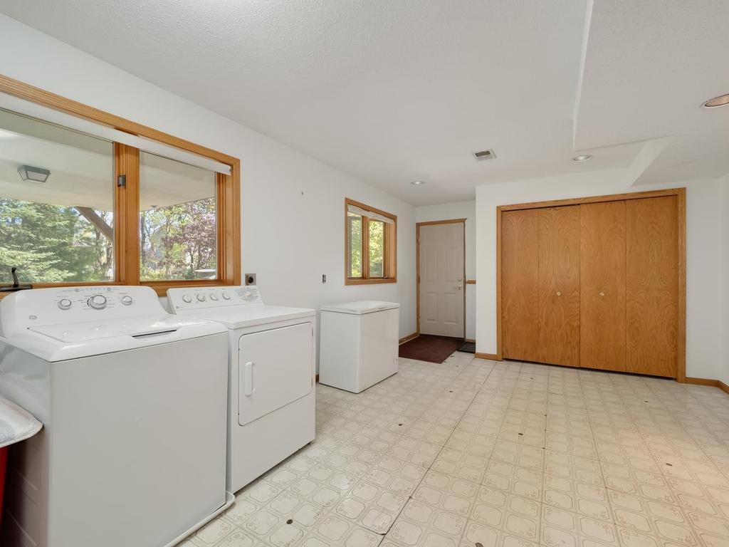 1523 Wellington Way Eagan MN 55122 7066286 image11