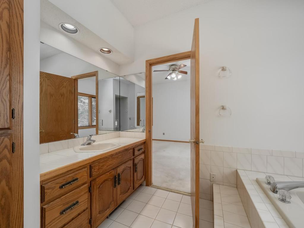 1523 Wellington Way Eagan MN 55122 7066286 image17