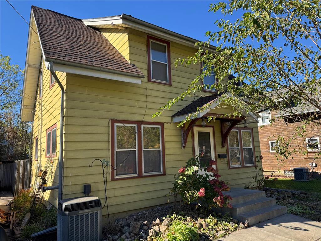 1524 Bush Street Red Wing MN 55066 6803610 image1