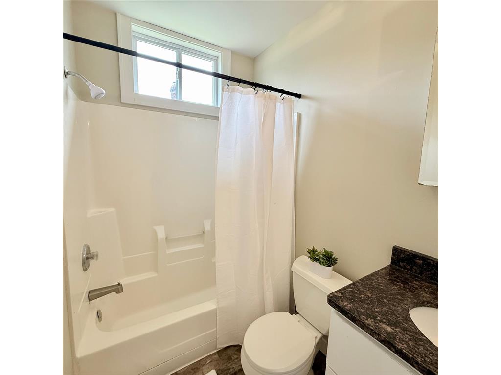 1524 East Avenue Red Wing MN 55066 7065677 image10