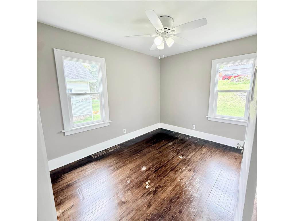 1524 East Avenue Red Wing MN 55066 7065677 image12