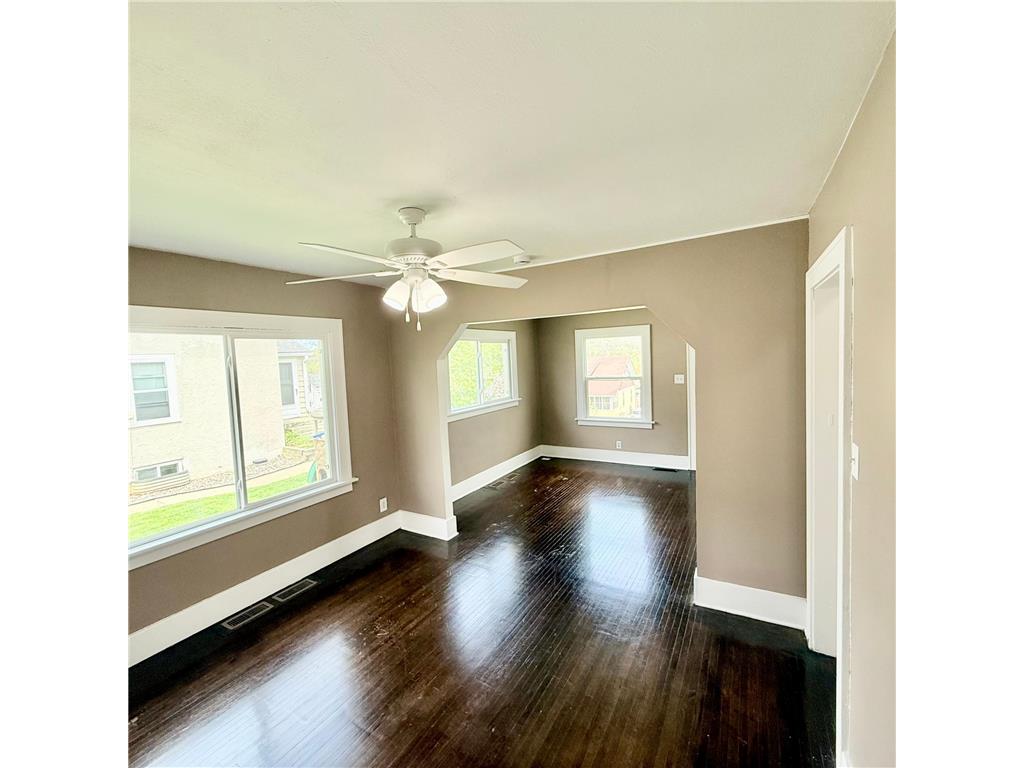 1524 East Avenue Red Wing MN 55066 7065677 image3