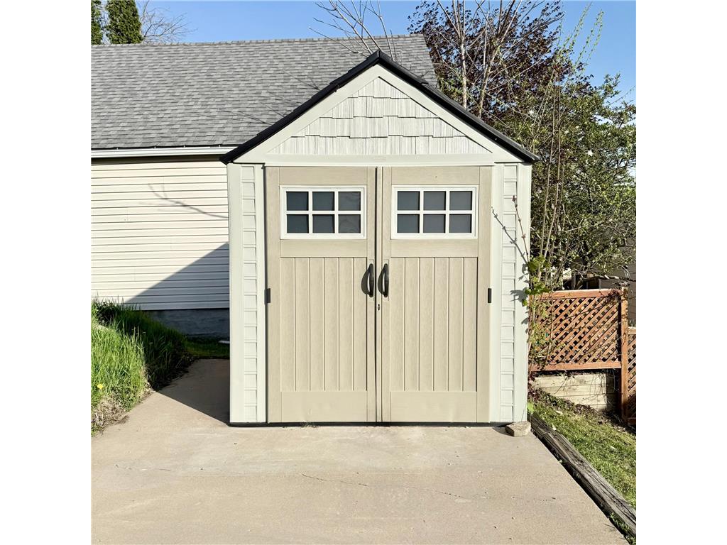 1524 East Avenue Red Wing MN 55066 7065677 image44