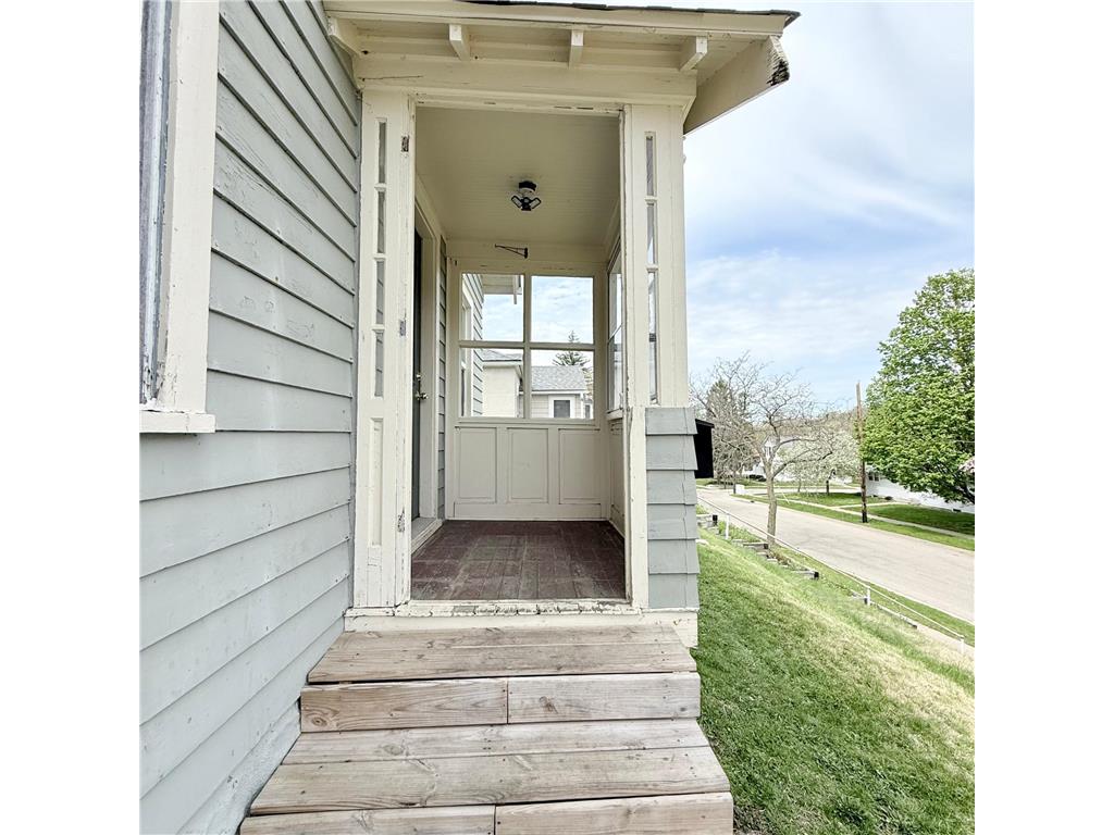 1524 East Avenue Red Wing MN 55066 7065677 image50