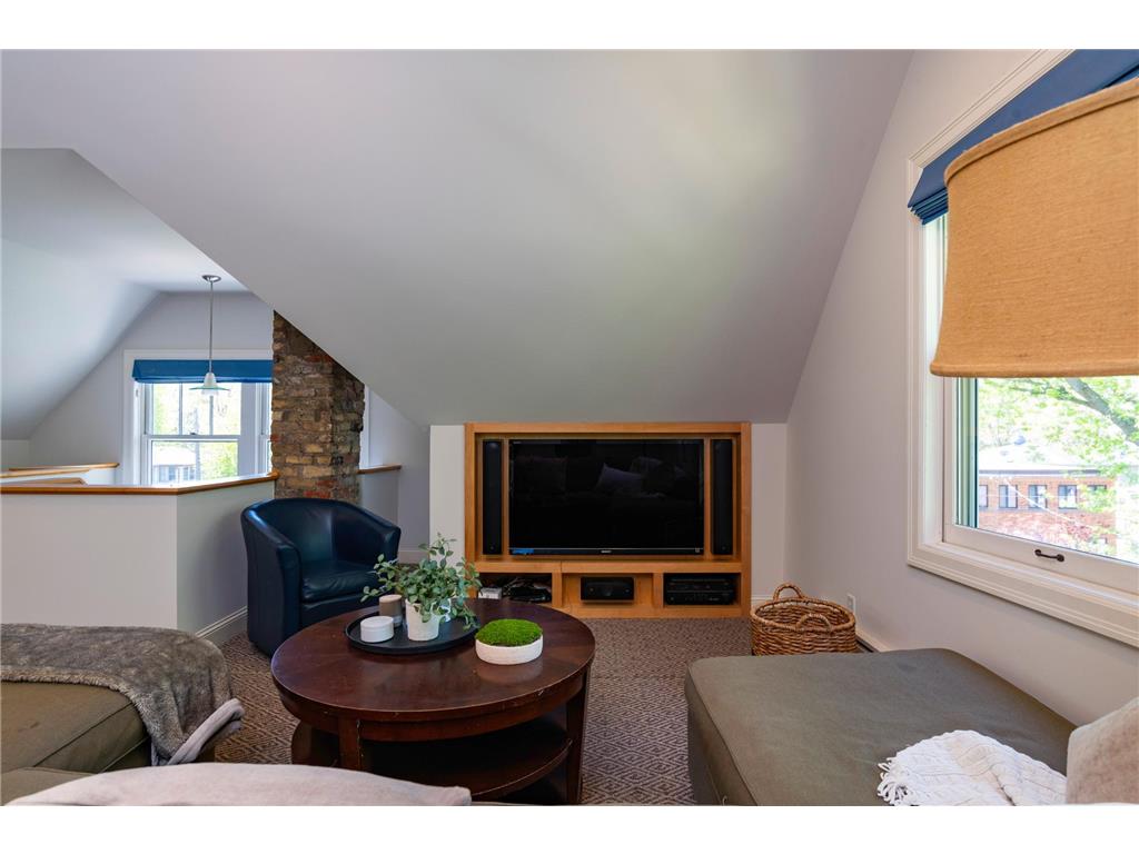 1524 Goodrich Avenue Saint Paul MN 55105 7055002 image36