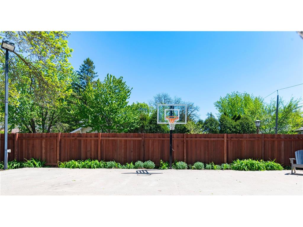 1524 Goodrich Avenue Saint Paul MN 55105 7055002 image48