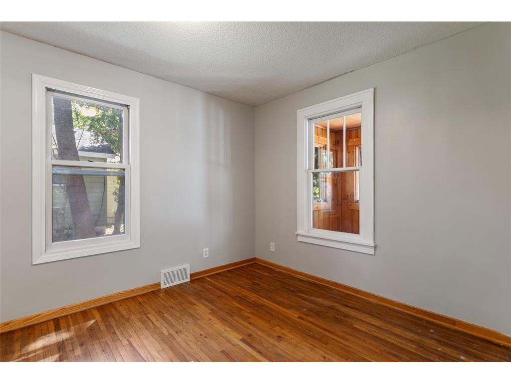 15240 9th Avenue N Plymouth MN 55447 - Parkers 7094363 image11