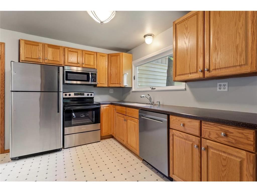 15240 9th Avenue N Plymouth MN 55447 - Parkers 7094363 image3
