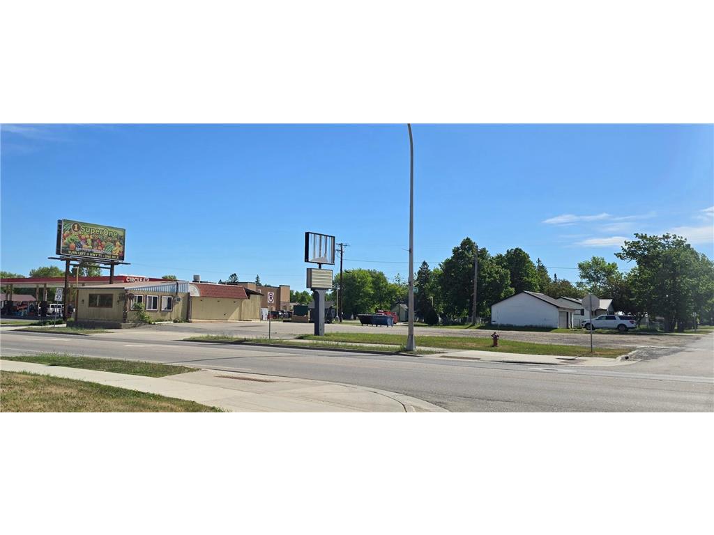1525 2nd Avenue W International Falls MN 56649 7092730 image1