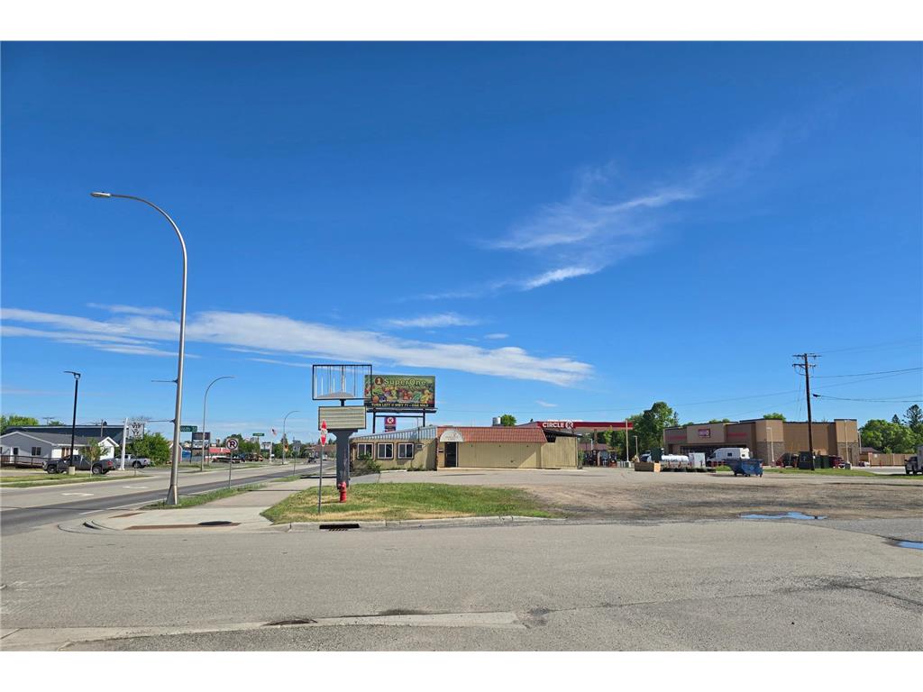 1525 2nd Avenue W International Falls MN 56649 7092730 image5