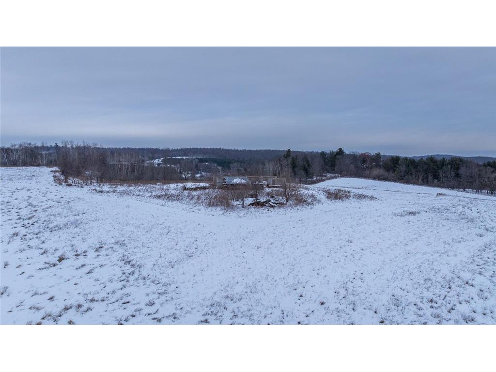 1525 6 1/2 Avenue Maple Grove Twp WI 54733 7000998 image17