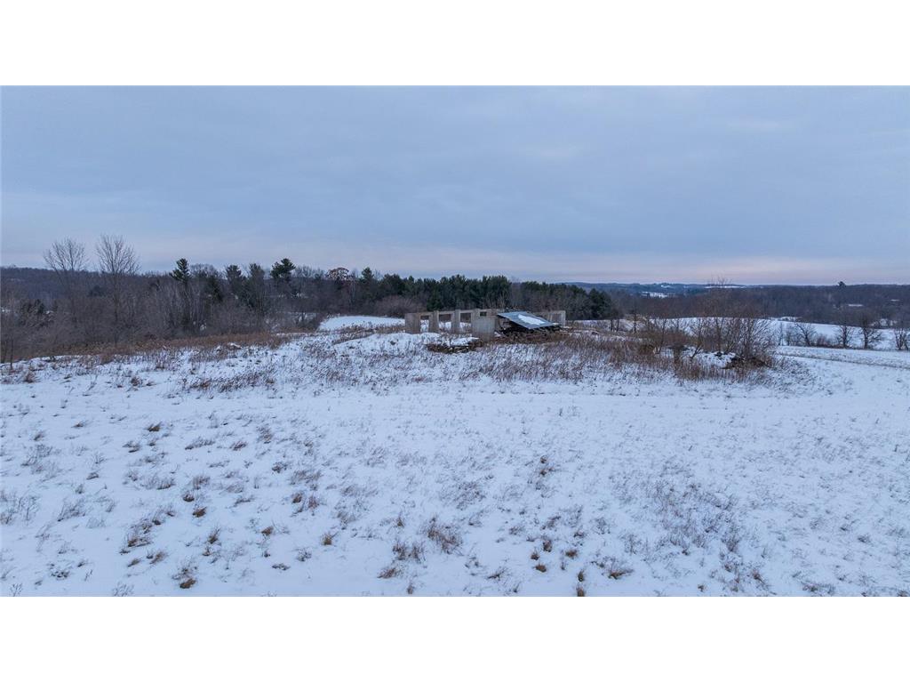 1525 6 1/2 Avenue Maple Grove Twp WI 54733 7000998 image2