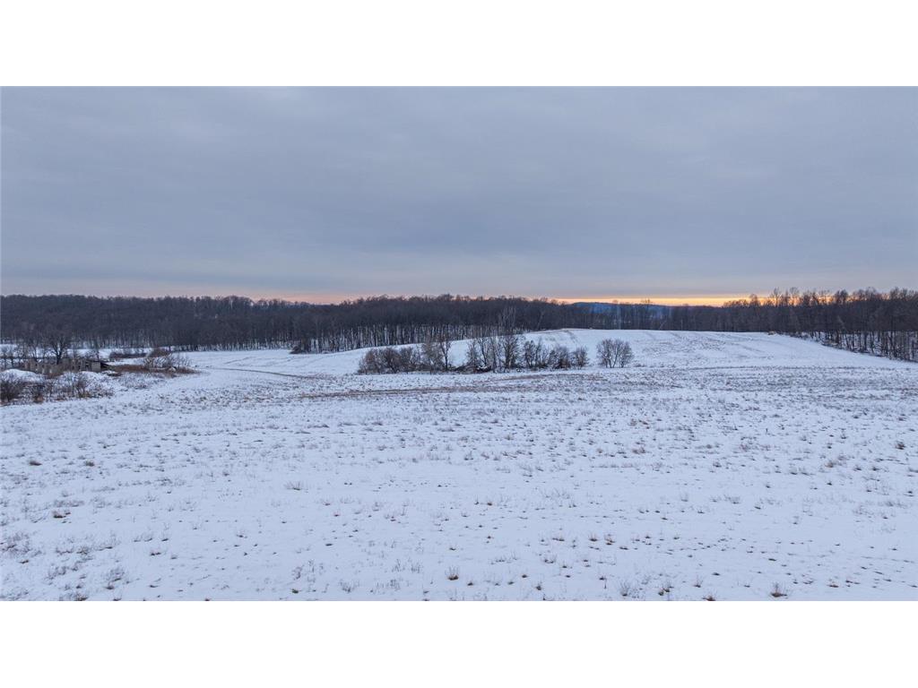 1525 6 1/2 Avenue Maple Grove Twp WI 54733 7000998 image21