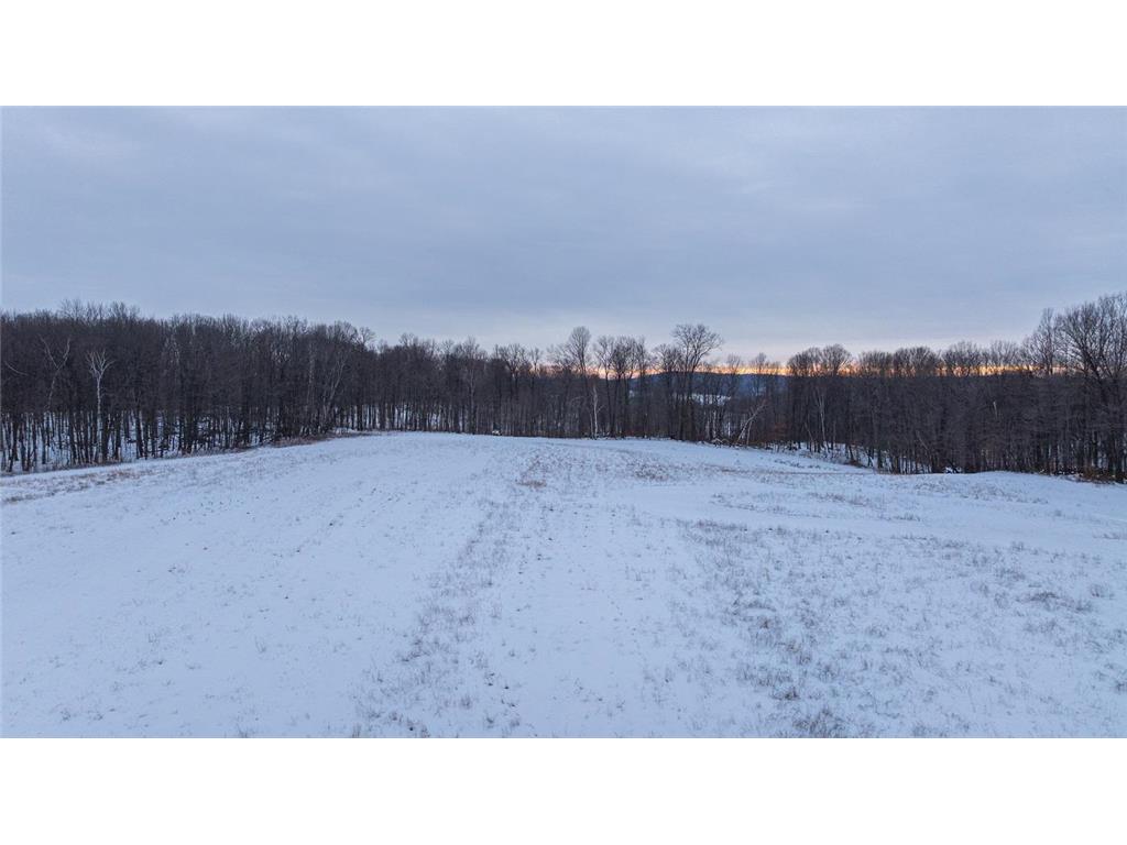 1525 6 1/2 Avenue Maple Grove Twp WI 54733 7000998 image22