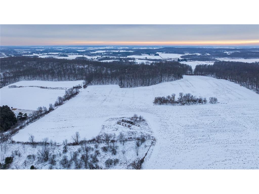 1525 6 1/2 Avenue Maple Grove Twp WI 54733 7000998 image3