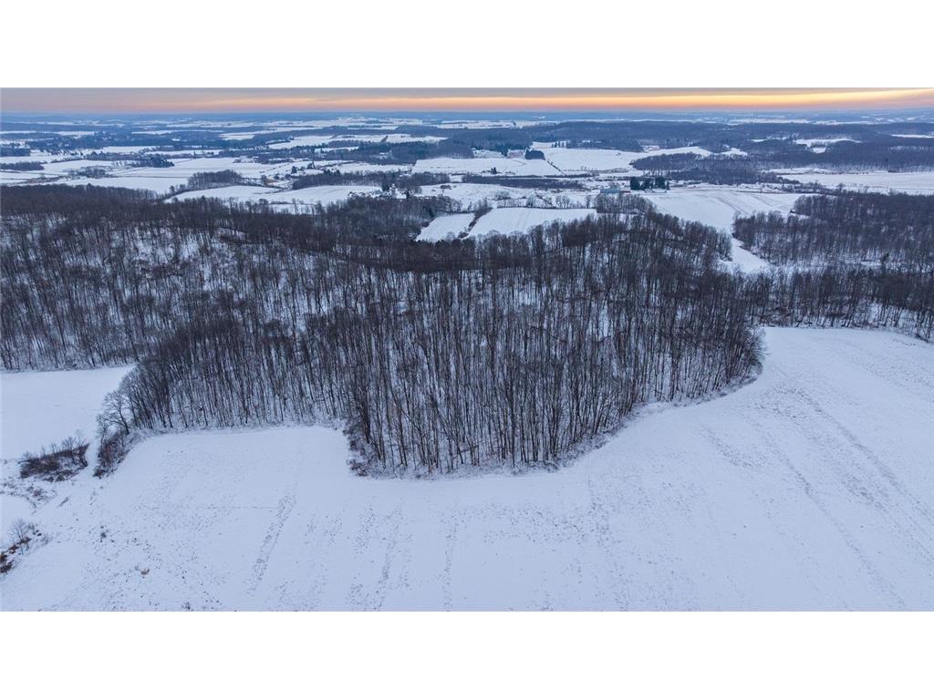 1525 6 1/2 Avenue Maple Grove Twp WI 54733 7000998 image9