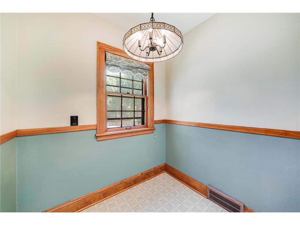 1525 Asbury Street Saint Paul MN 55108 7082566 image14