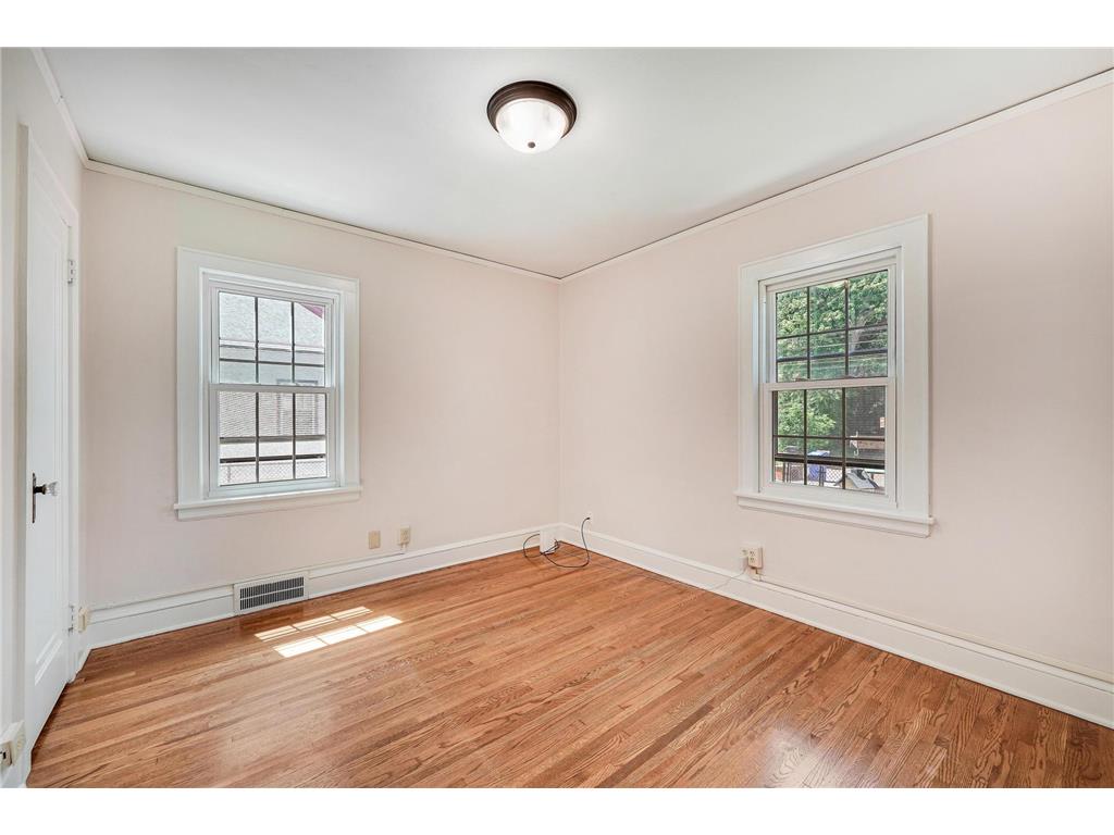1525 Asbury Street Saint Paul MN 55108 7082566 image19