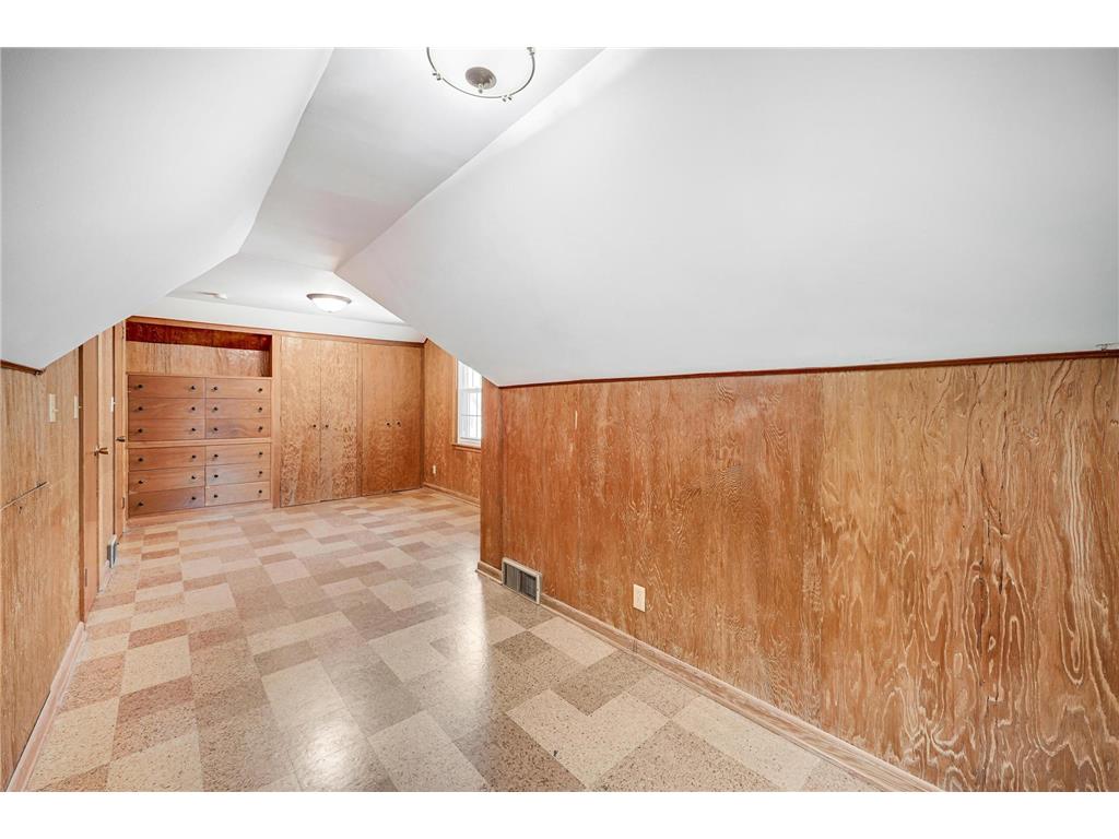 1525 Asbury Street Saint Paul MN 55108 7082566 image30