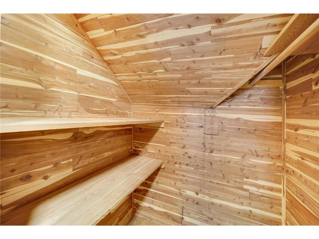 1525 Asbury Street Saint Paul MN 55108 7082566 image33