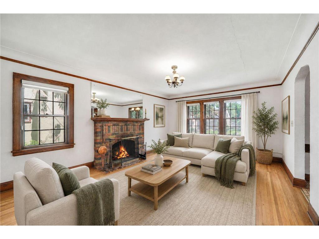 1525 Asbury Street Saint Paul MN 55108 7082566 image4