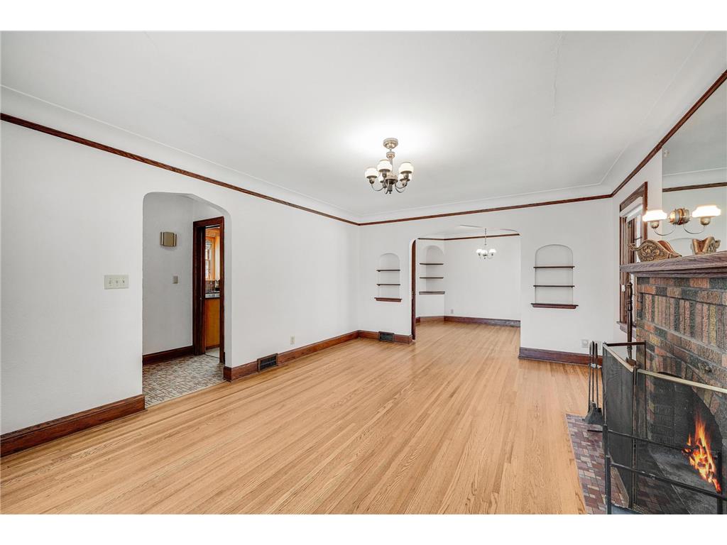 1525 Asbury Street Saint Paul MN 55108 7082566 image5