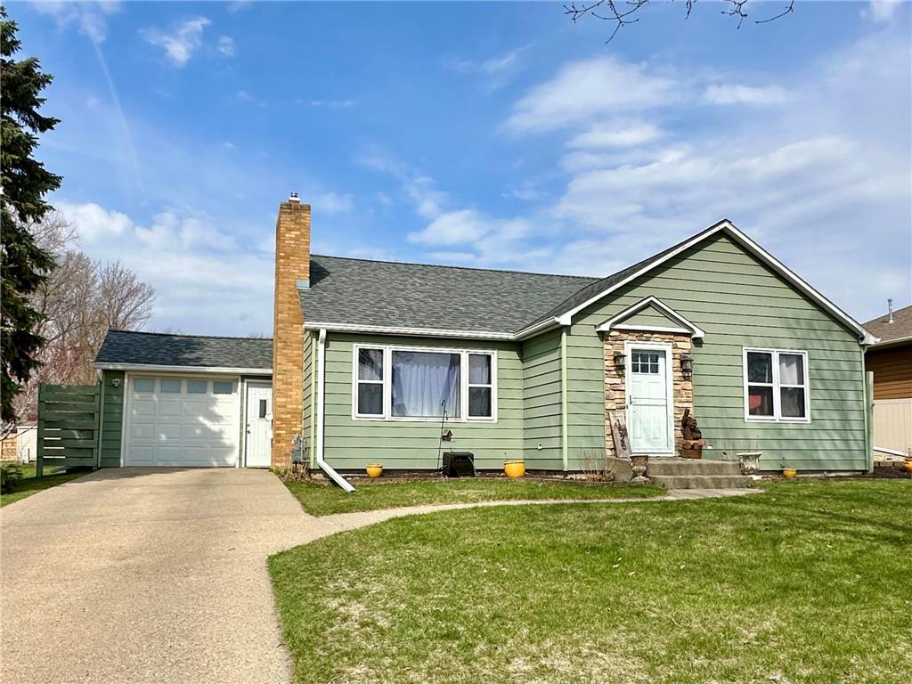 1525 Park Avenue Worthington MN 56187 6705035 image1