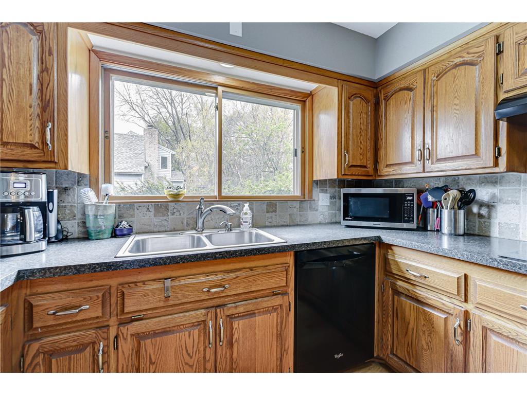 1525 Saint Croix Circle Golden Valley MN 55422 7086686 image18
